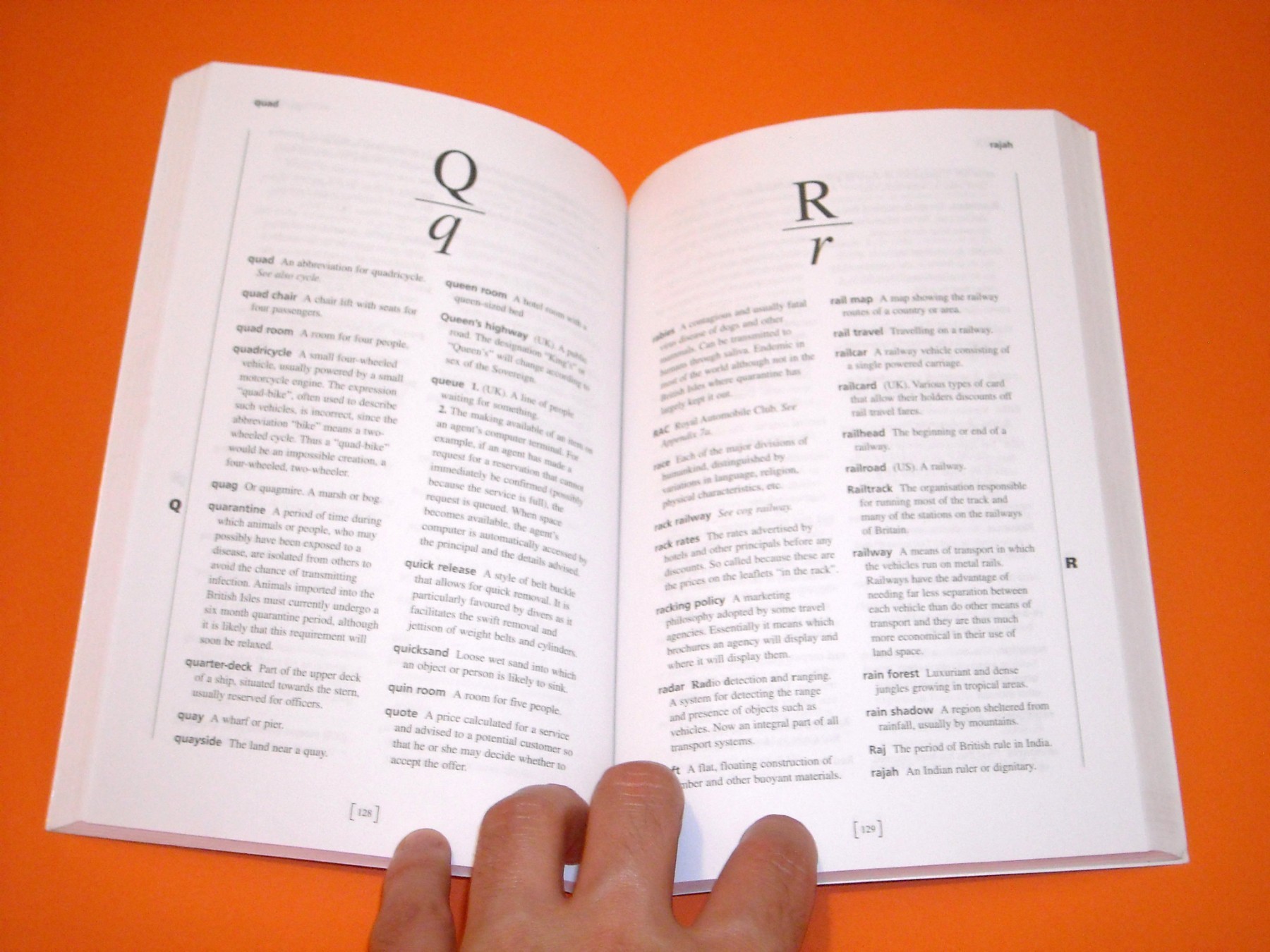 World Travel Dictionary ENGLISH Knjiga KorisnaKnjiga world-travel-dictionary-english-knjiga-korisnaknjiga
