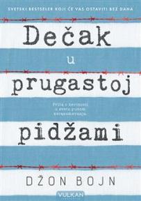 Dečak u prugastoj pidžami