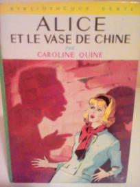 ALICE ET LE VASE DE CHINE