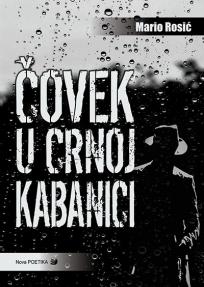 Čovek u crnoj kabanici