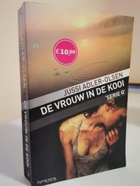 DE VROUW IN DE KOOI