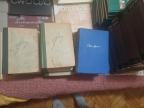 Prodajem deo biblioteke